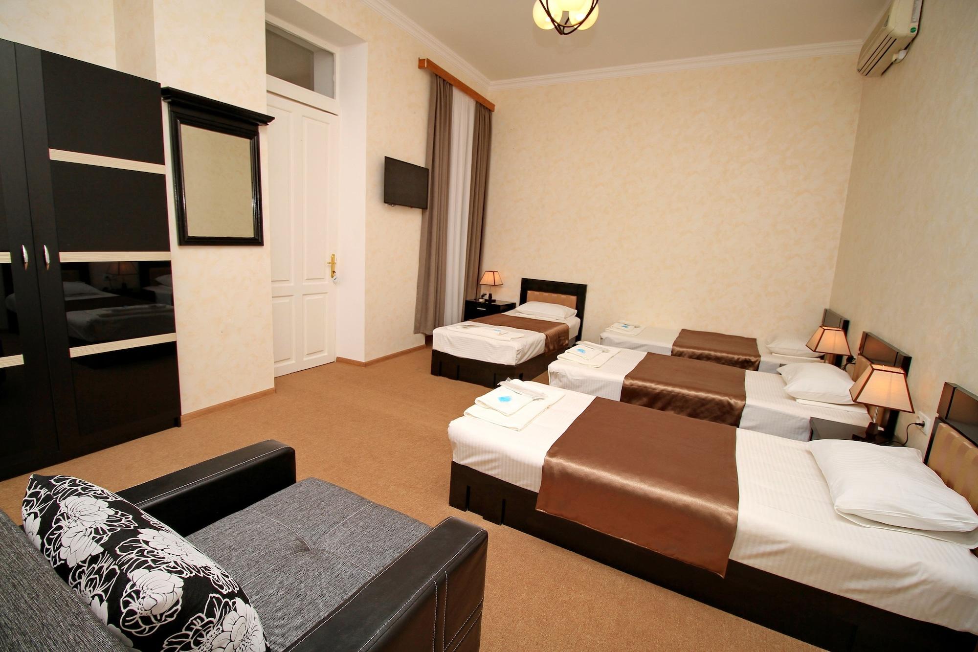 Tiflis House Hotel Екстериор снимка