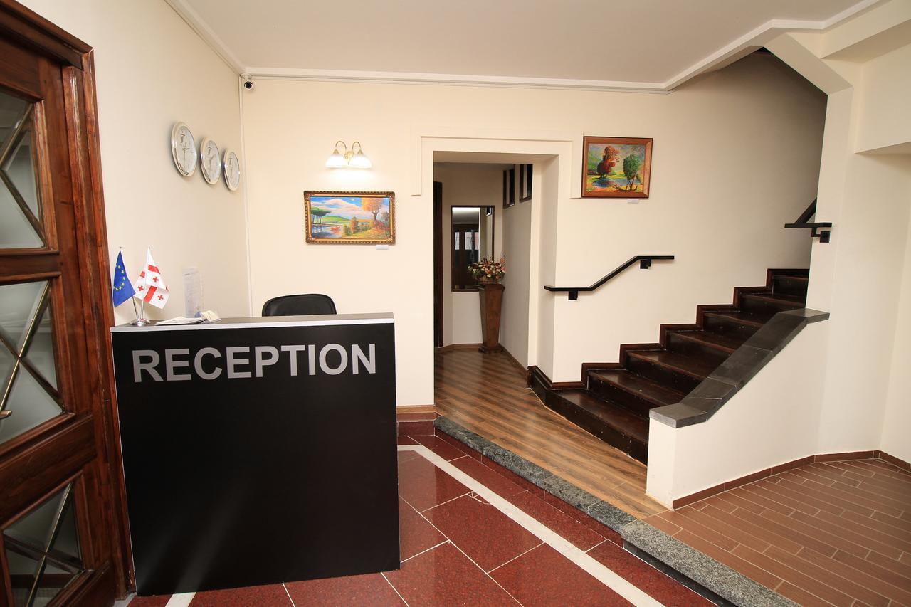 Tiflis House Hotel Екстериор снимка
