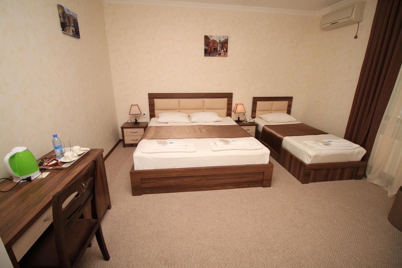 Tiflis House Hotel Екстериор снимка