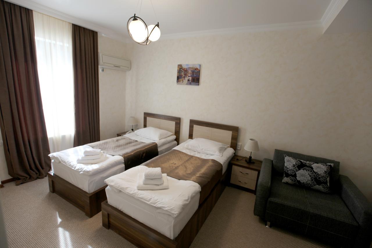 Tiflis House Hotel Екстериор снимка