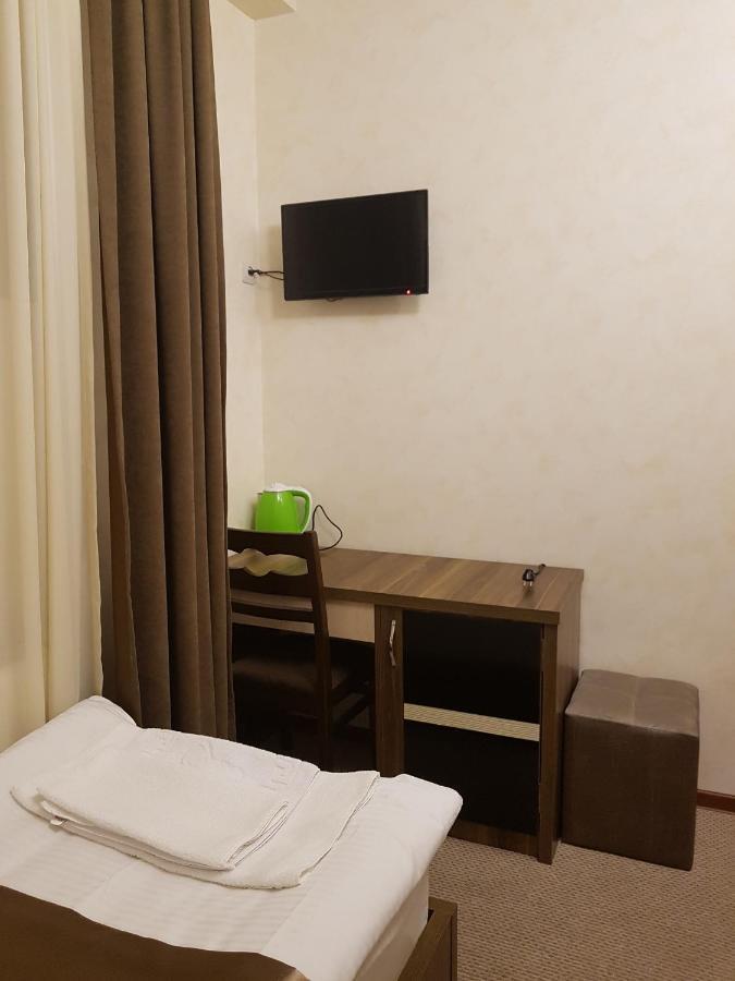 Tiflis House Hotel Стая снимка